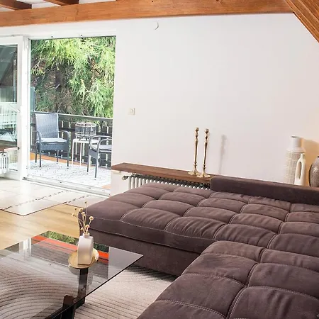 Blackncozy - Grosszuegiges Designappartement Mit Boxspringbetten Und Heimkino